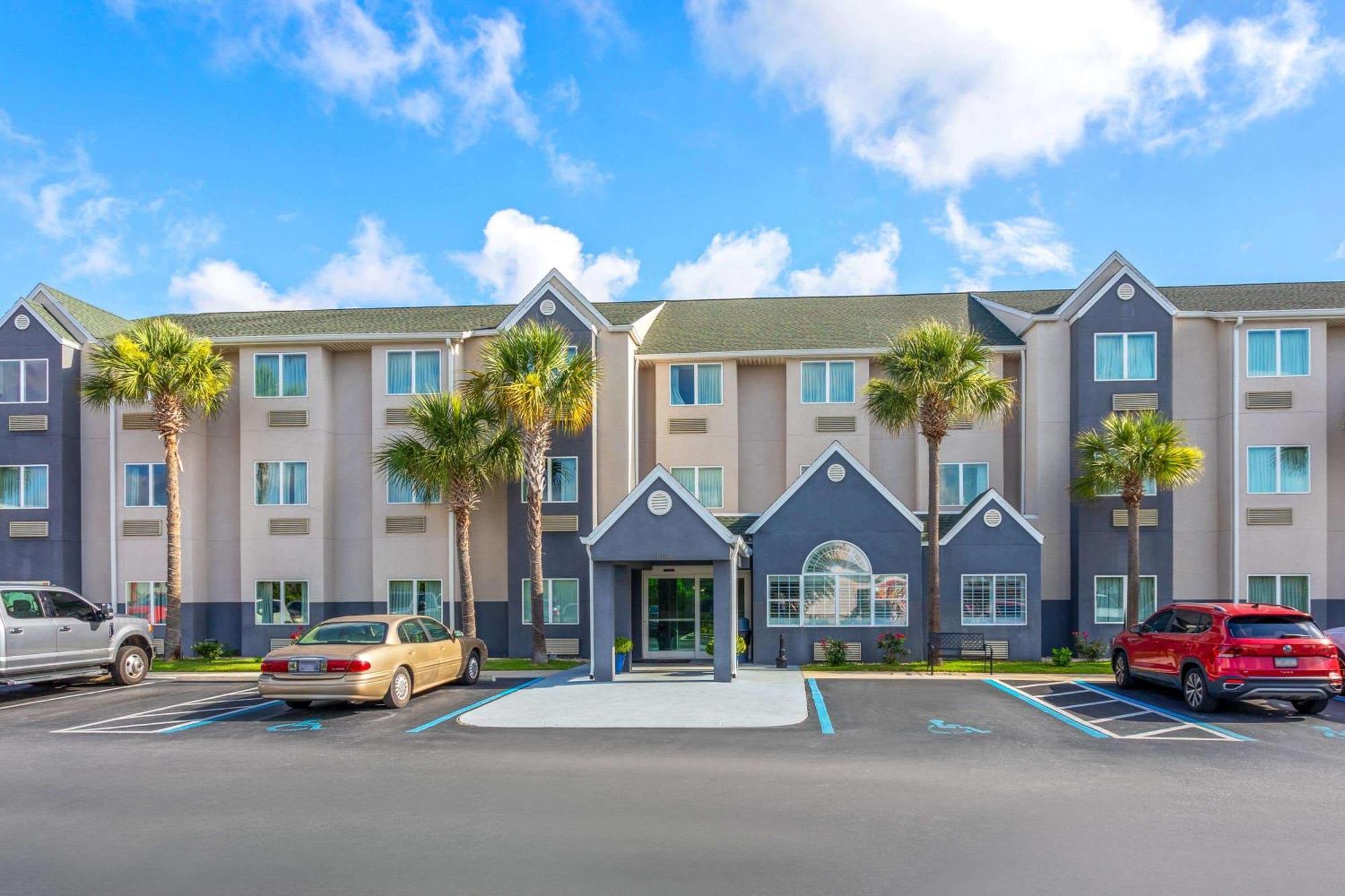Microtel Inn & Suites By Wyndham Panama City Exterior foto