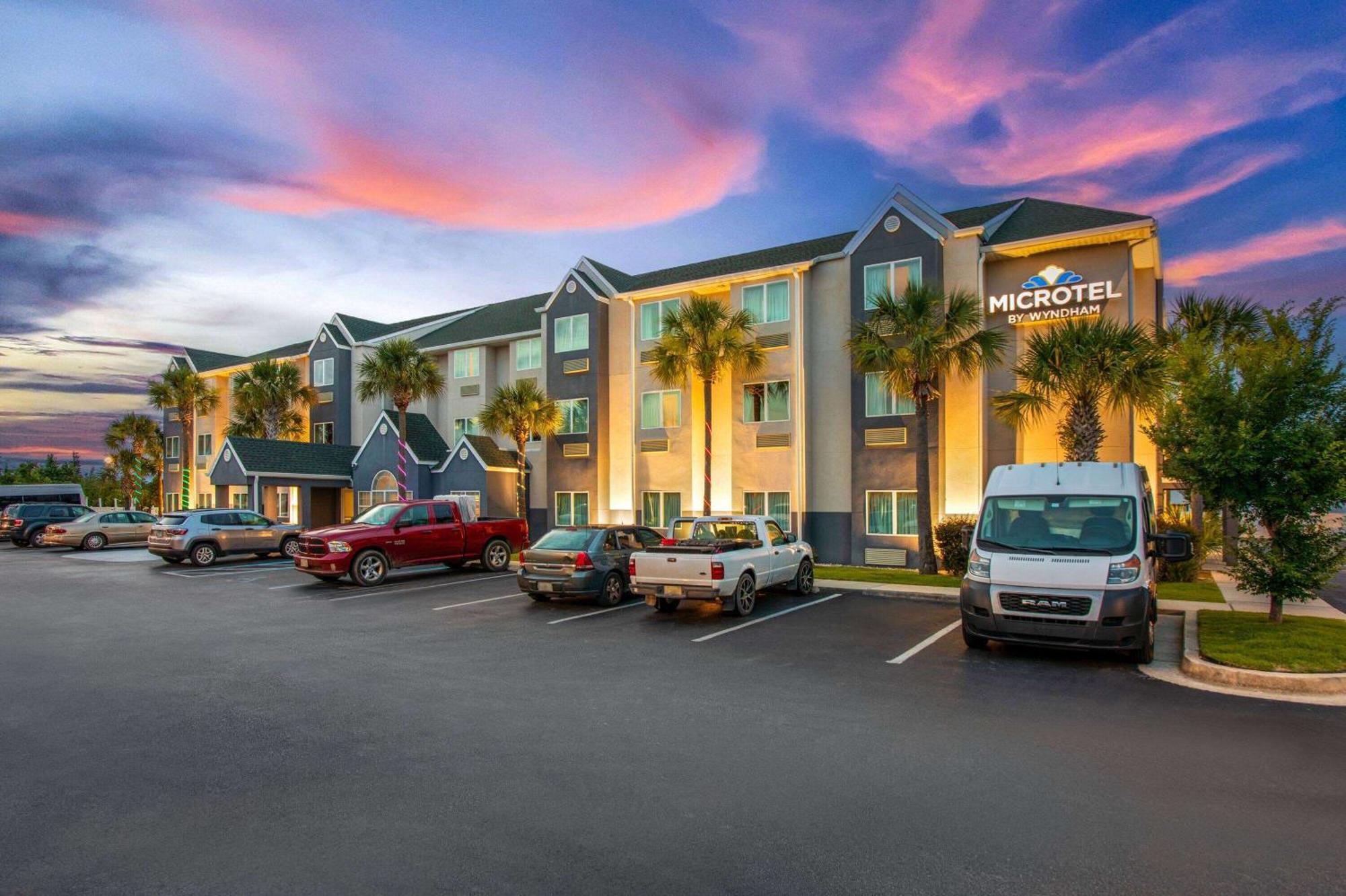 Microtel Inn & Suites By Wyndham Panama City Exterior foto